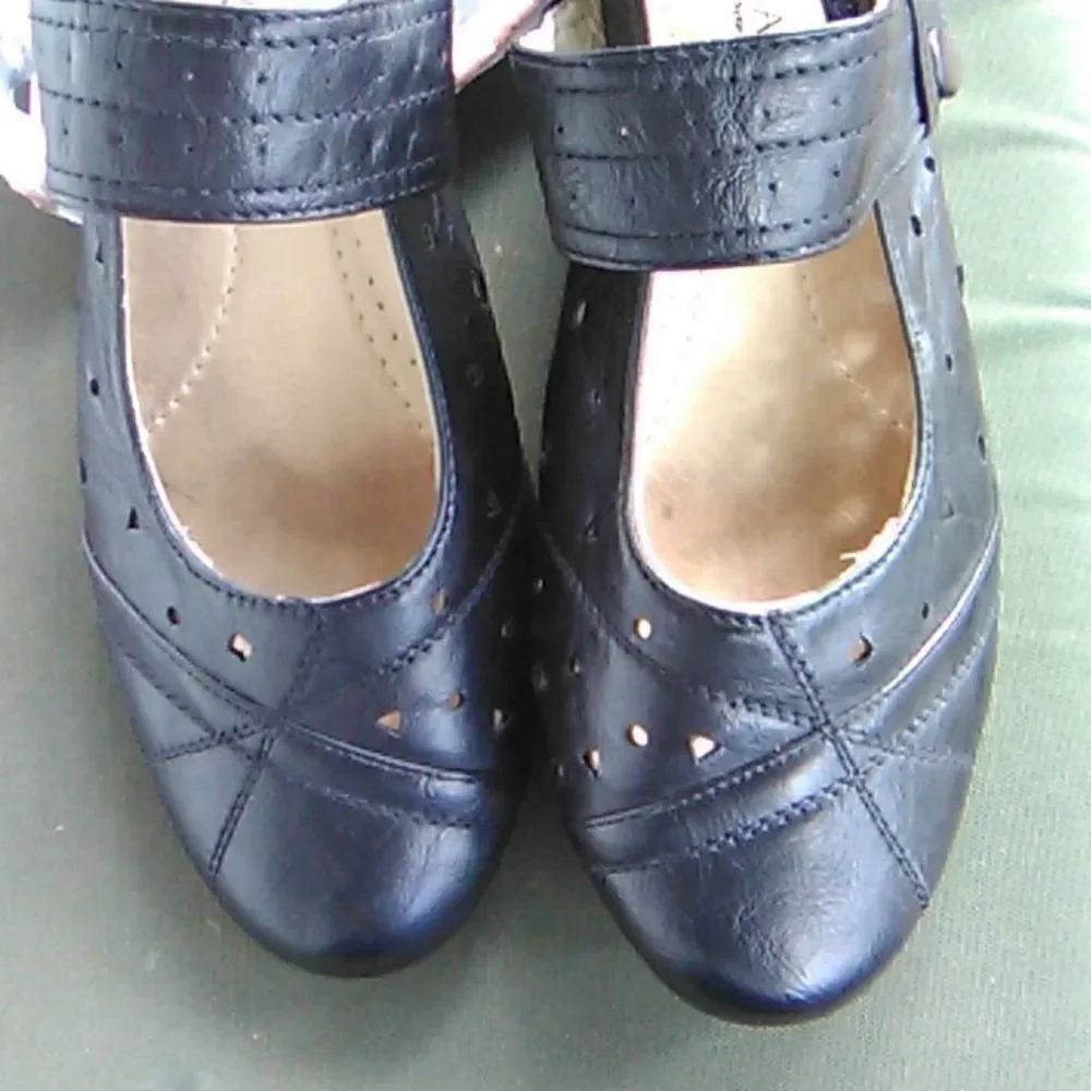 Patrizia by Spring Step Dancing Shoes - Picture 2 of 15